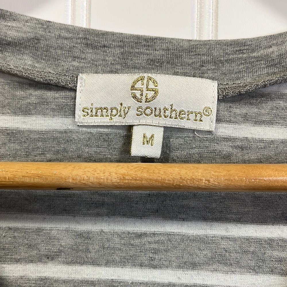 Simply Southern striped pineapple t-shirt - Picture 3 of 5